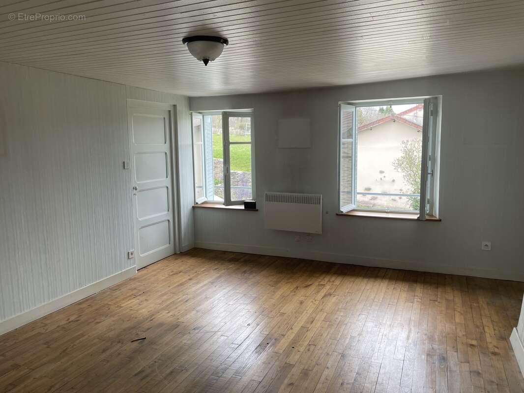 n°4 - Maison à SAINT-MARTIN-SAINTE-CATHERINE