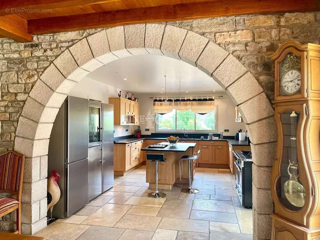 Maison à SAINT-CERE