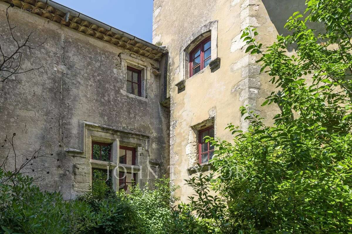 Maison à BONNIEUX
