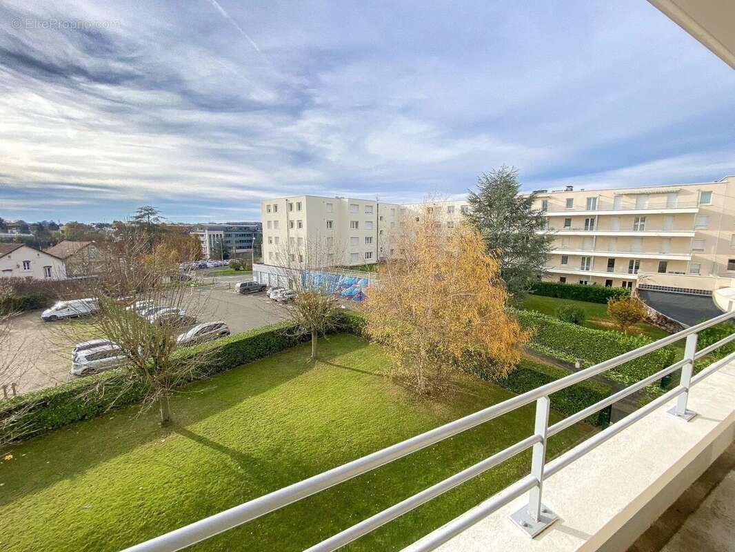 Appartement à MAINVILLIERS