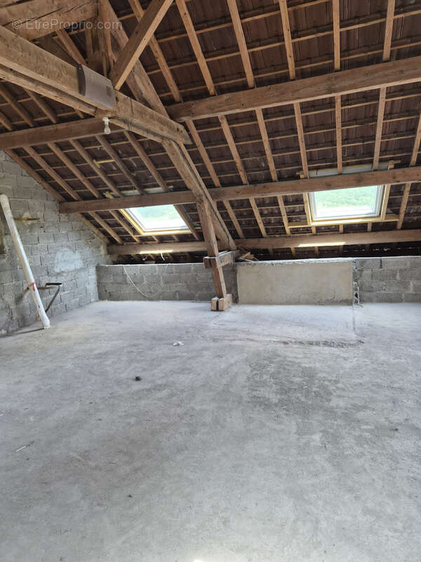 Appartement à SONNAZ