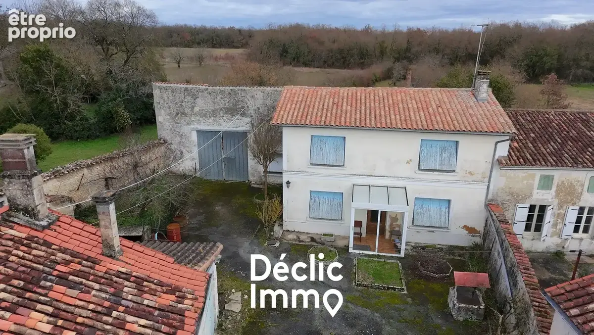 Corps de ferme avec 2 maisons et dependances - photo 2