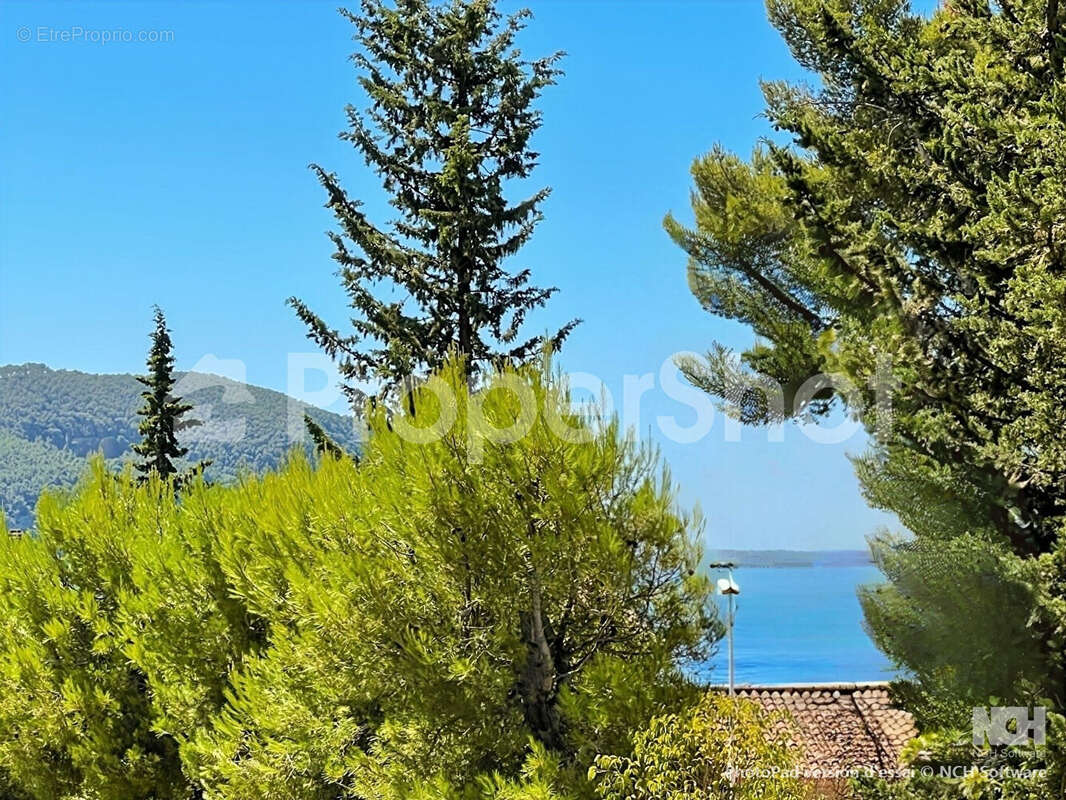 Maison à SAINT-CYR-SUR-MER