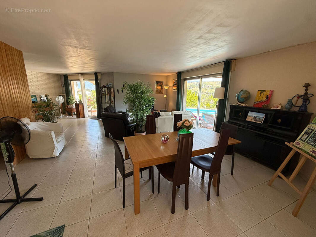 Maison à vendre à Limoux de 105 m² avec piscine, garage de 55 m² et terrain de 960 m² - photo 7
