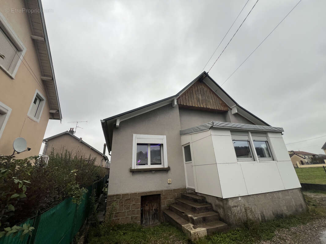 Maison à ROSIERES-AUX-SALINES