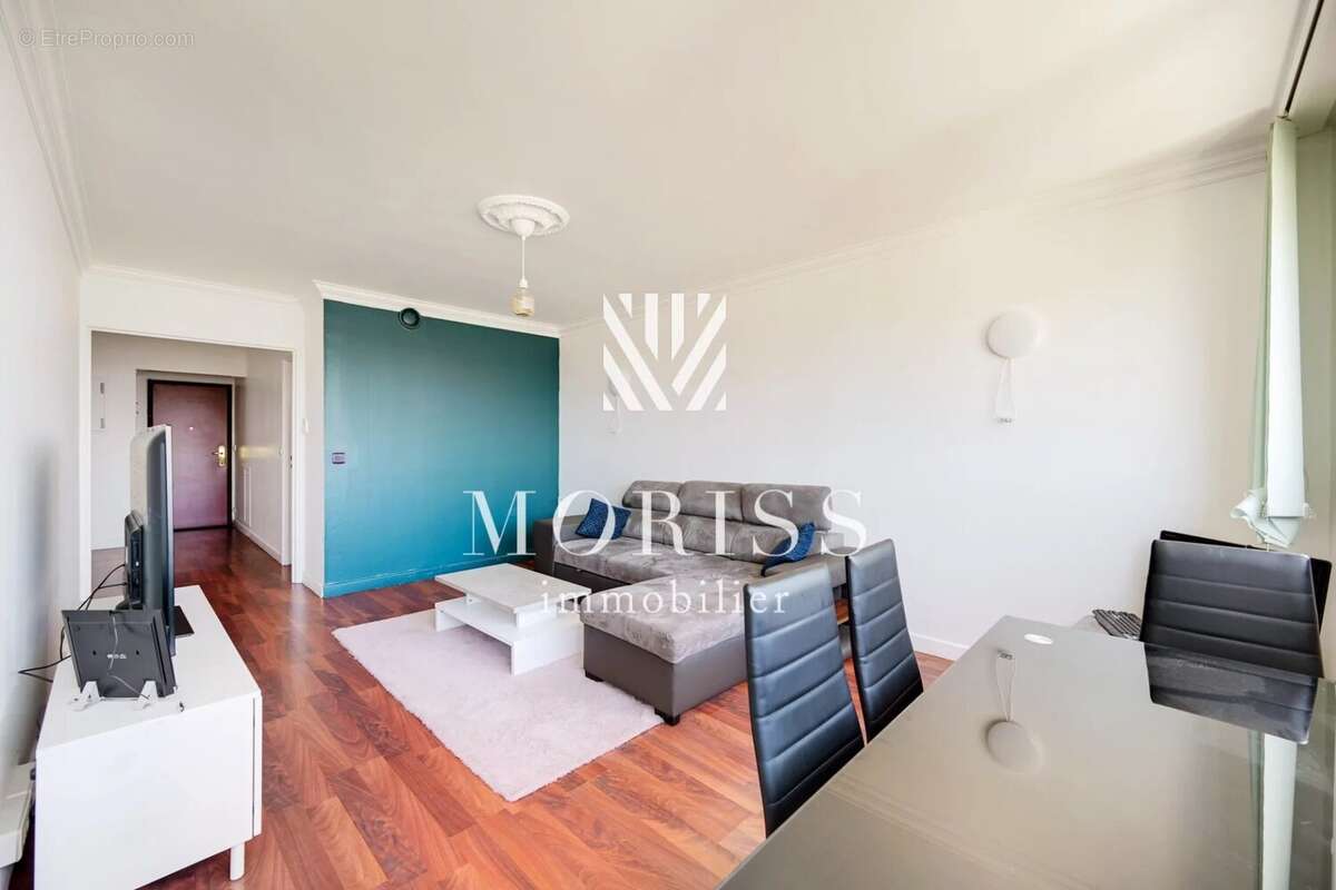 Appartement à CHARENTON-LE-PONT