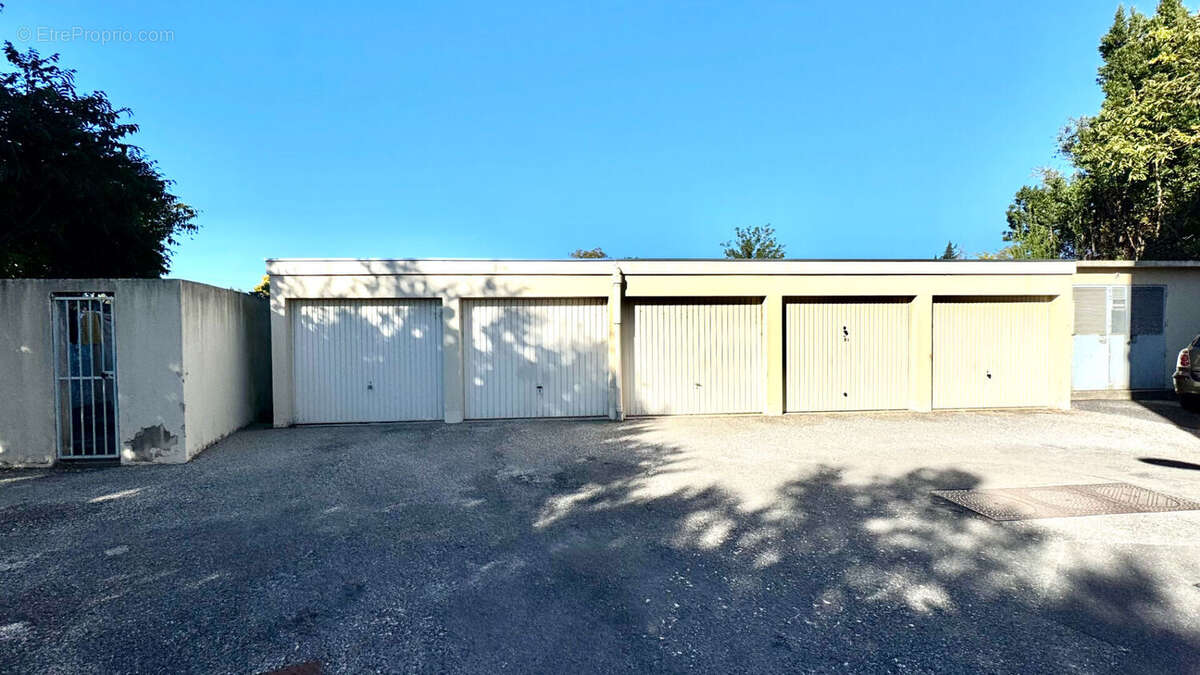 Appartement à SORGUES