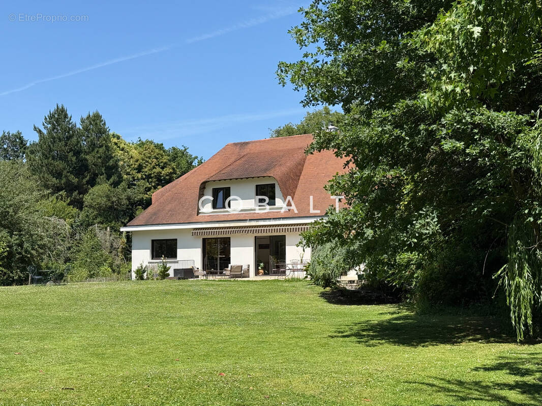 Maison à LA CHAPELLE-SUR-ERDRE