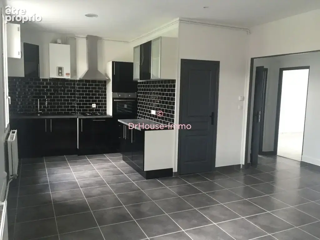 Appartement 9 pièces 192 m² à vendre à Saint-Etienne (42100) - photo 4