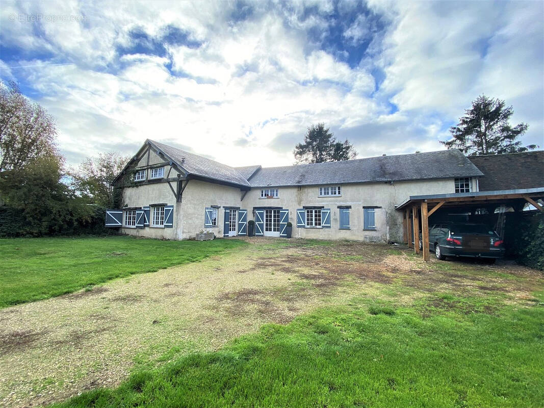 Maison à MARCHEZAIS