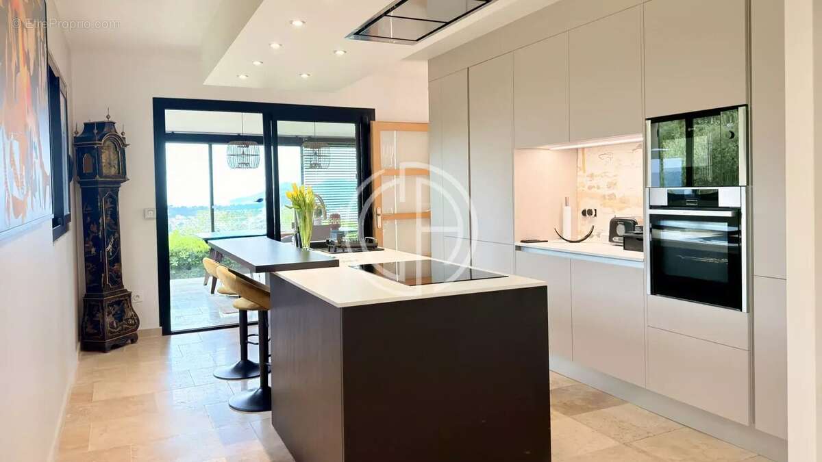 Maison à MOUGINS