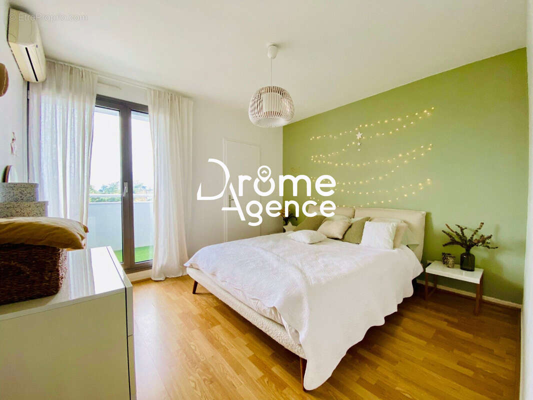 Appartement 99 m² à Valence  - photo 8
