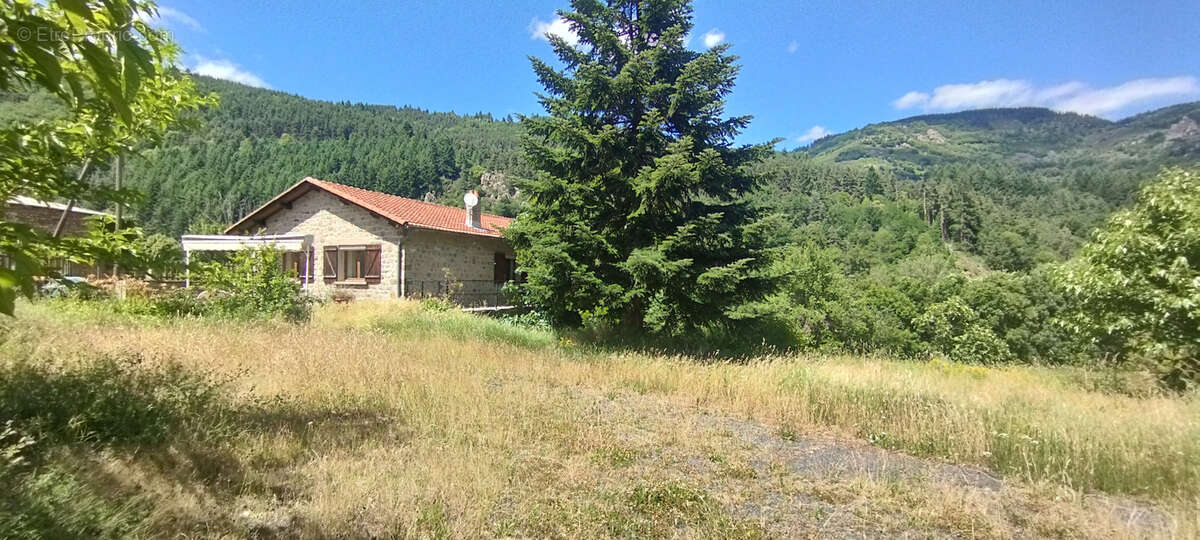 Maison à SAINT-MARTIN-DE-VALAMAS
