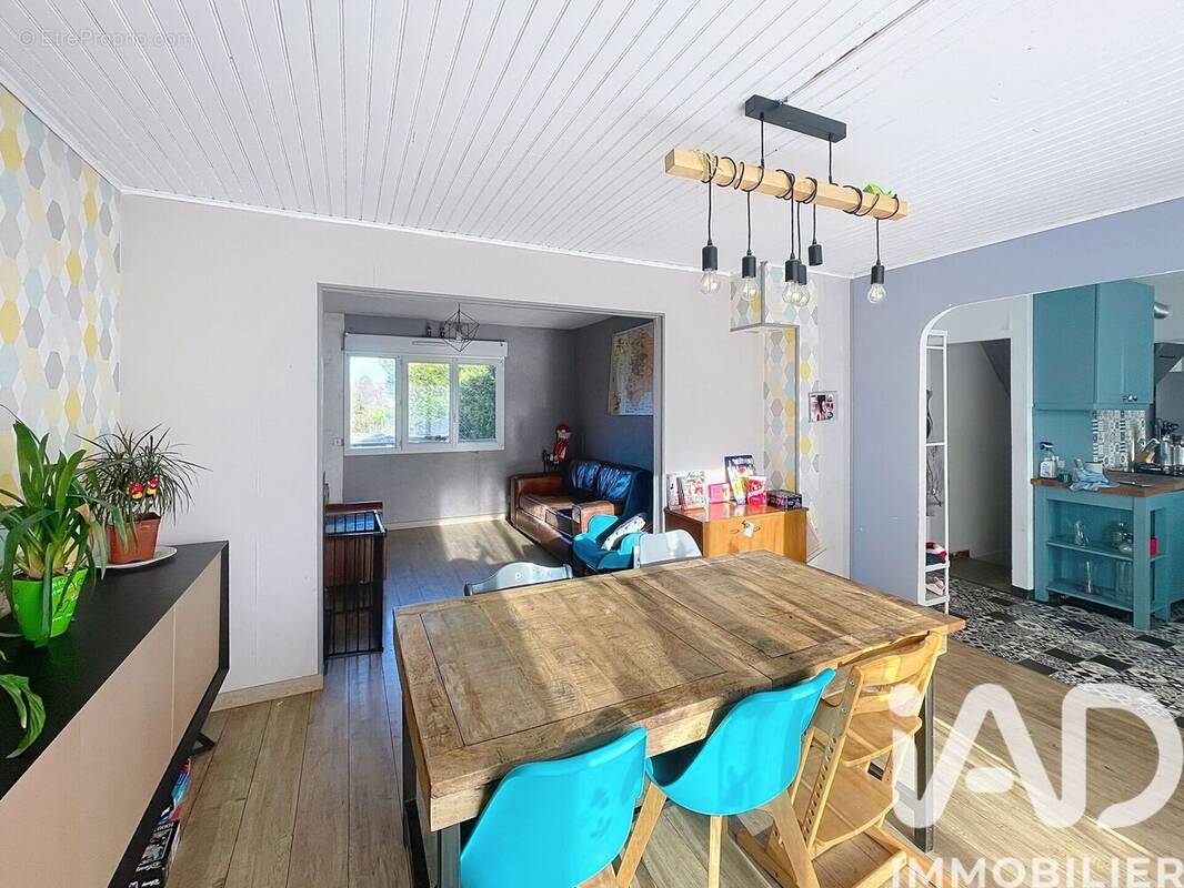 Photo 1 - Maison à AUMENANCOURT