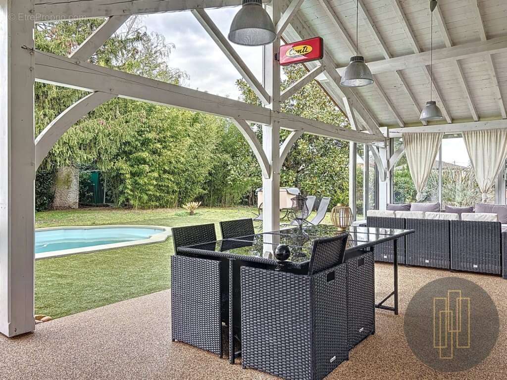 Maison à SAINT-GEORGES-DE-RENEINS