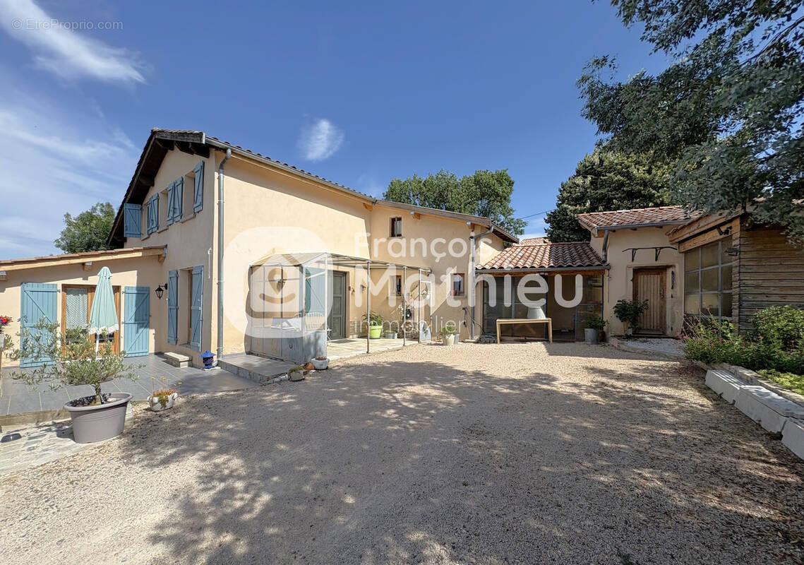 Maison à FRANS