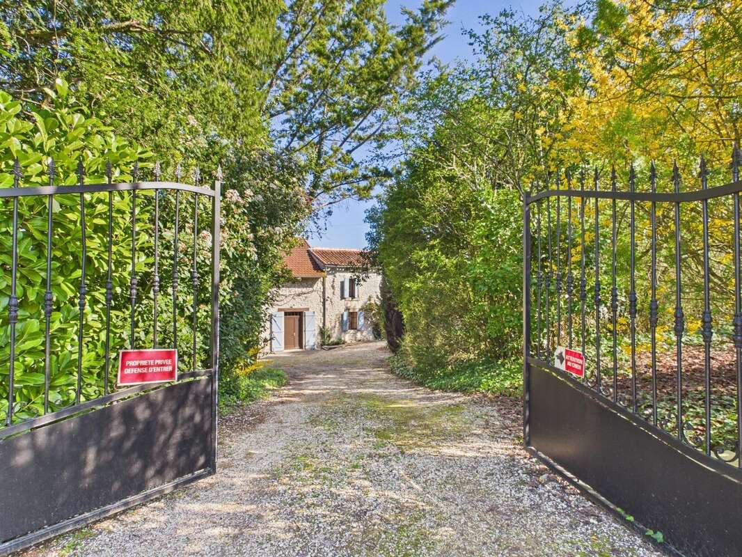 Maison à BOUTEILLES-SAINT-SEBASTIEN