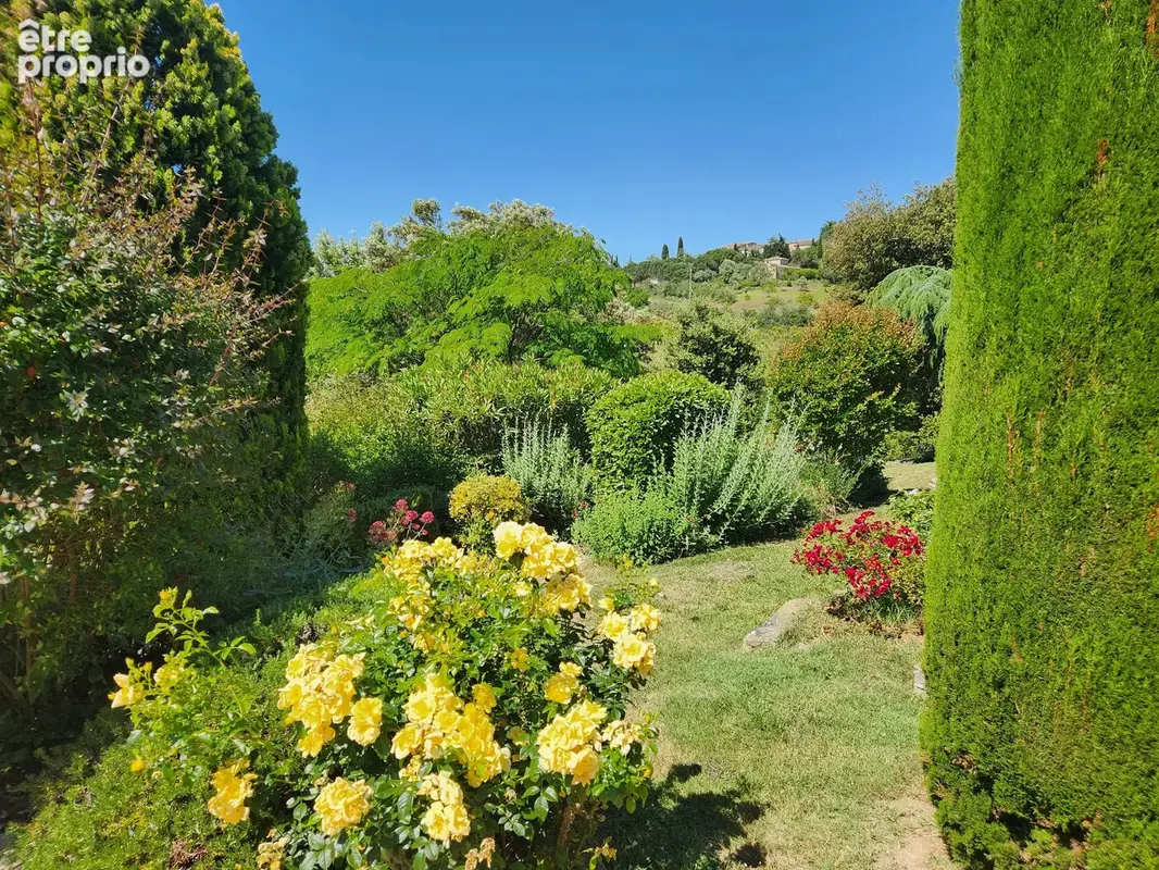Superbe Villa de Campagne Alliant Luxe Moderne et un Magnifique Terrain - photo 19