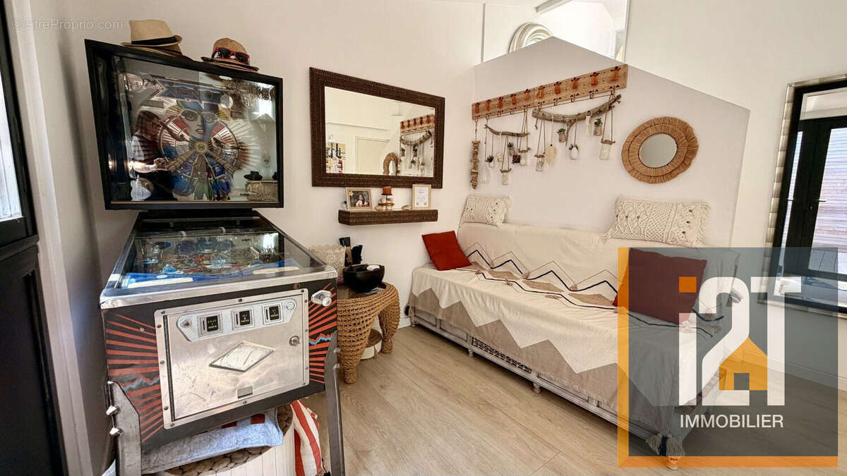 Appartement 156 m² à Nimes  - photo 3