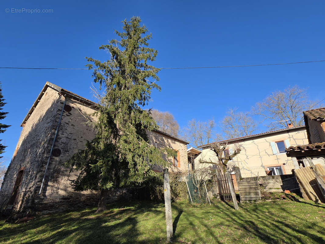 Maison à SAINTE-GEMME