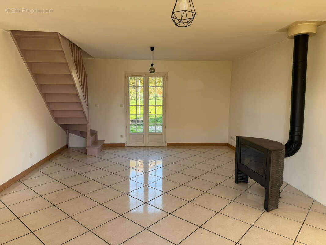 Maison à SAINT-BENOIT-DU-SAULT