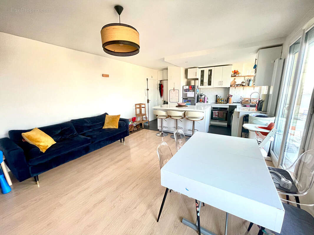 Appartement à COLOMBES