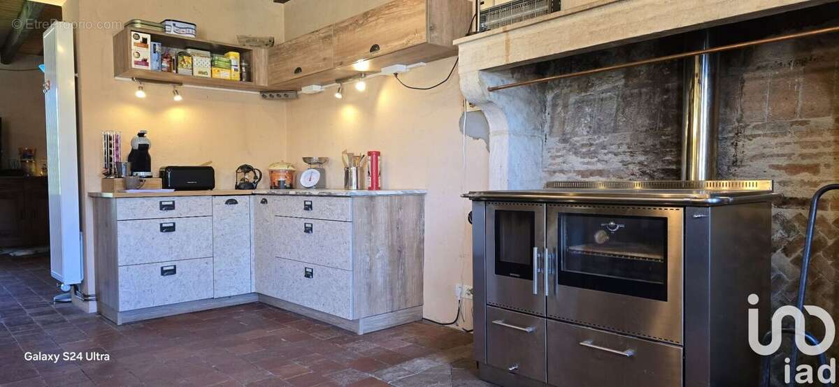 Maison 258 m² à Maisonnais  - photo 3
