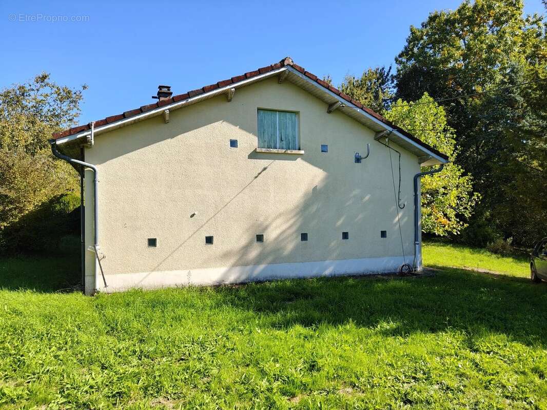 Maison à BUSSEROLLES