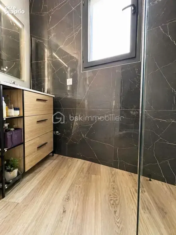 Maison sur la commune de Voiron de 136 m² - photo 9