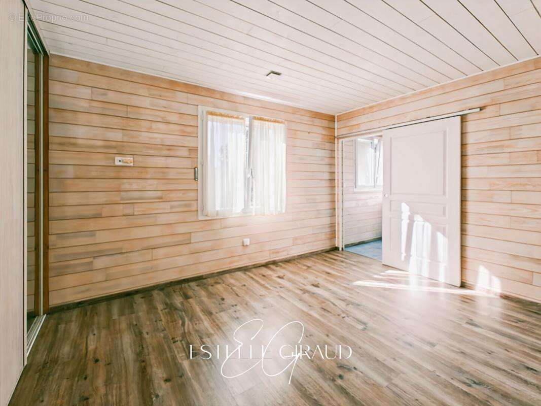 Maison à VILLENEUVE-MINERVOIS