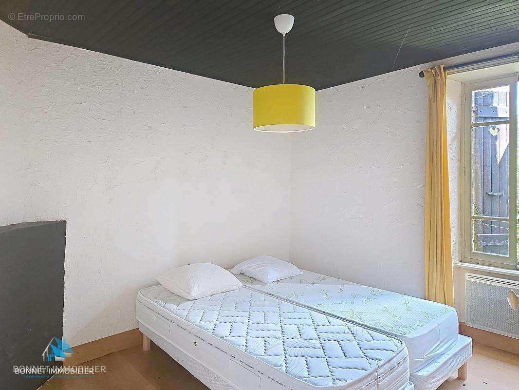 Propriété de caractère de 290 m² constituée d'une maison et d'un gîte de charme - photo 18