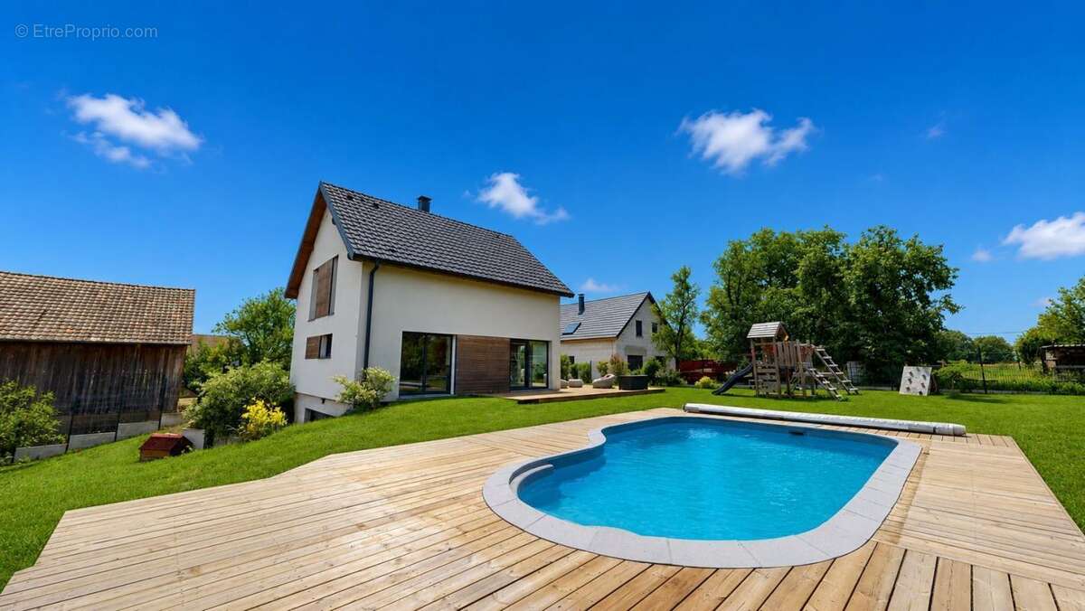 Maison à SOULTZ-HAUT-RHIN