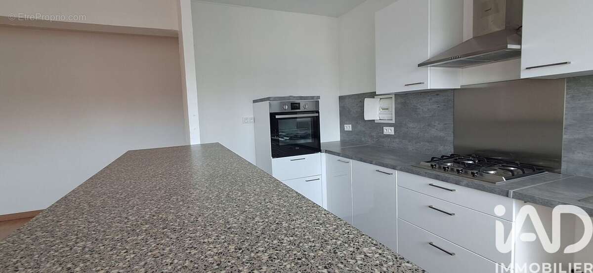 Appartement 93 m² à Maubeuge  - photo 2