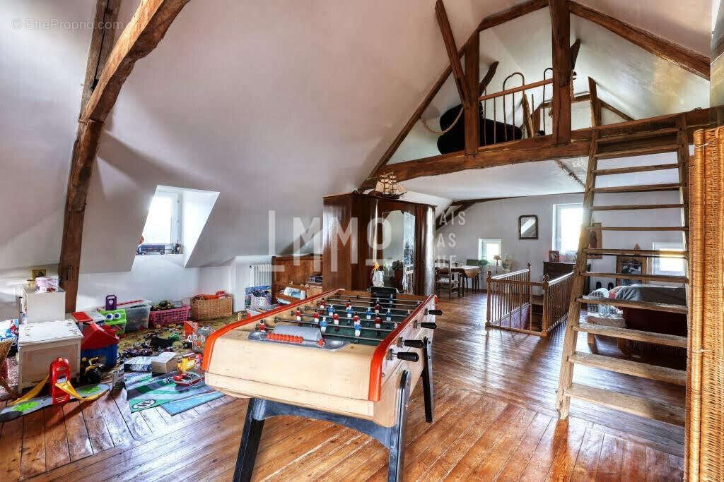 Maison à COURDEMANCHE