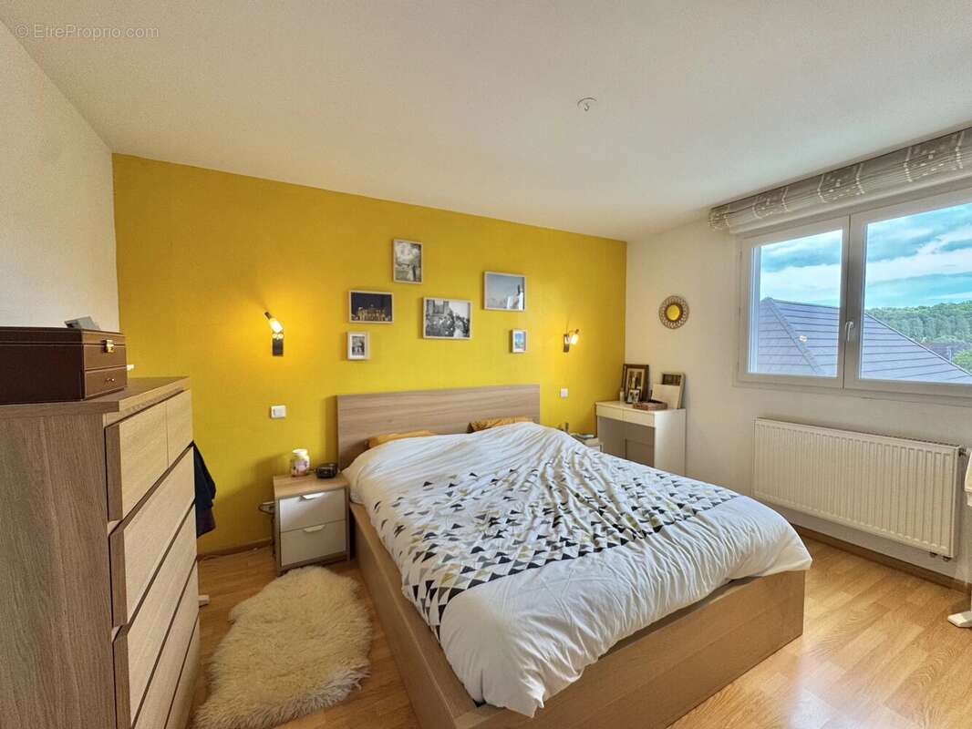 Appartement à STEINBRUNN-LE-HAUT