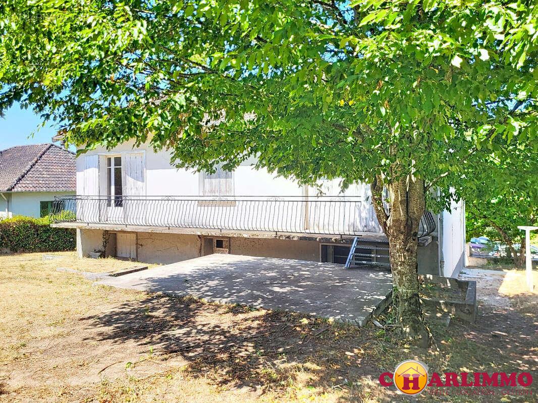 Maison 95 m² à Saint-Junien  - photo 2