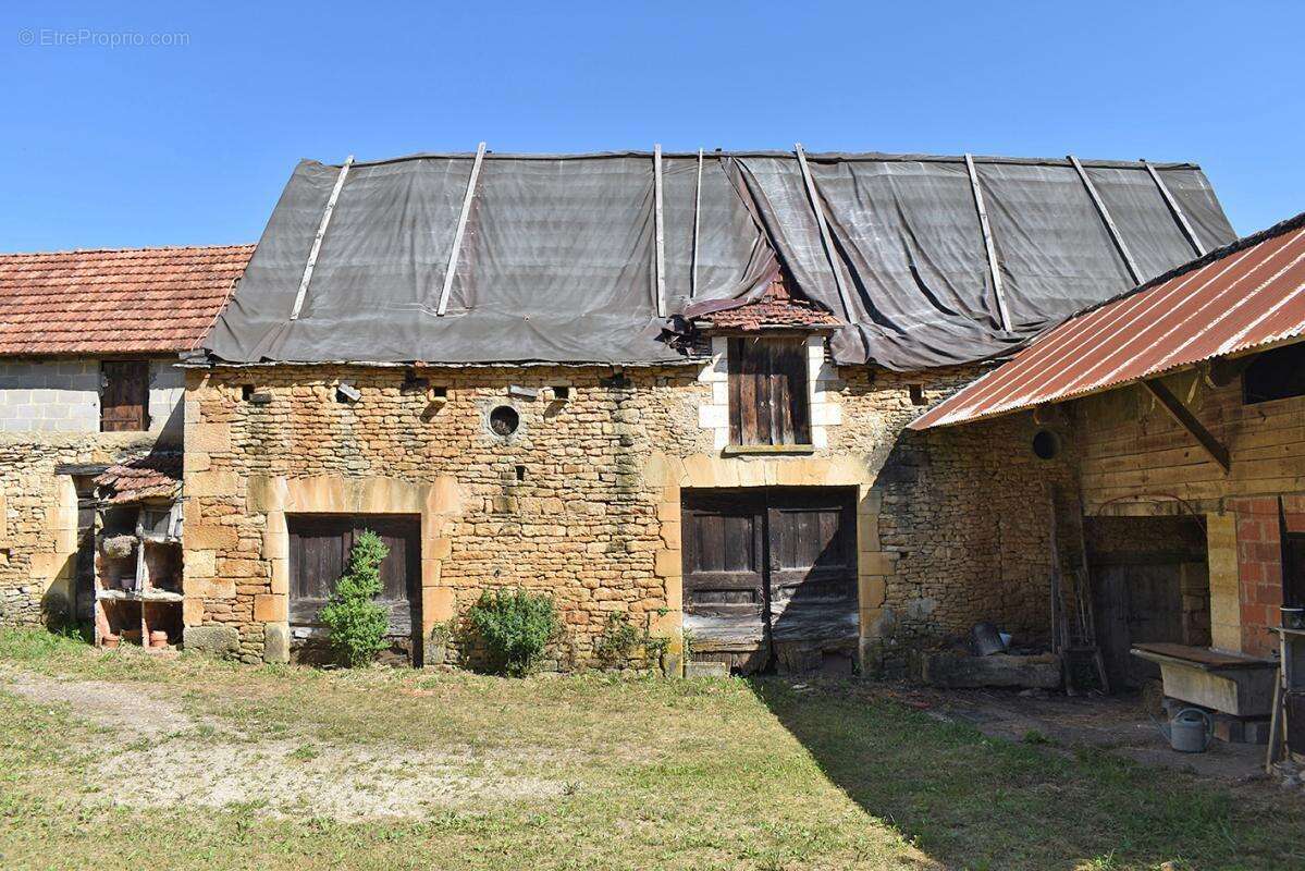 Corps de ferme Saint Crepin et Carlucet 6 pièce(s) 149 m2 - photo 6