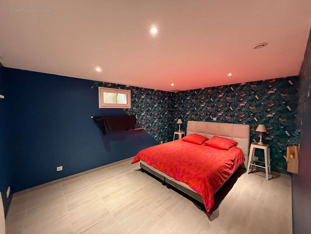 Appartement à SARTROUVILLE