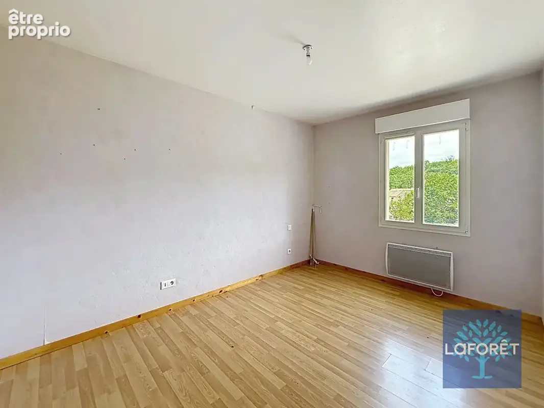 Maison Le Montsaugeonnais 5 pièce(s) 130 m2 - photo 9