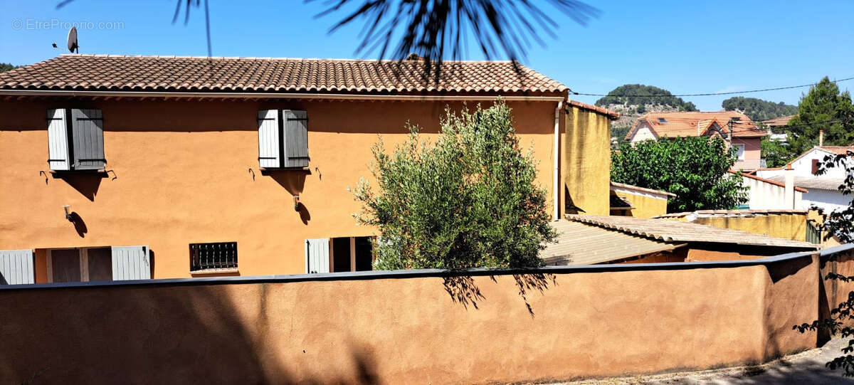 Espace jardin et 2 places de parking - photo 19