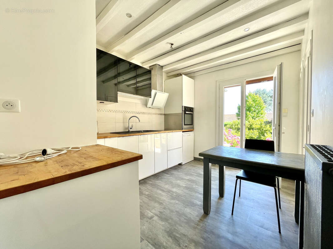 RANVILLE   Maison familiale de 168 m2 avec 5 chambres   Un fort potentiel dans un environnement privilégié - photo 8