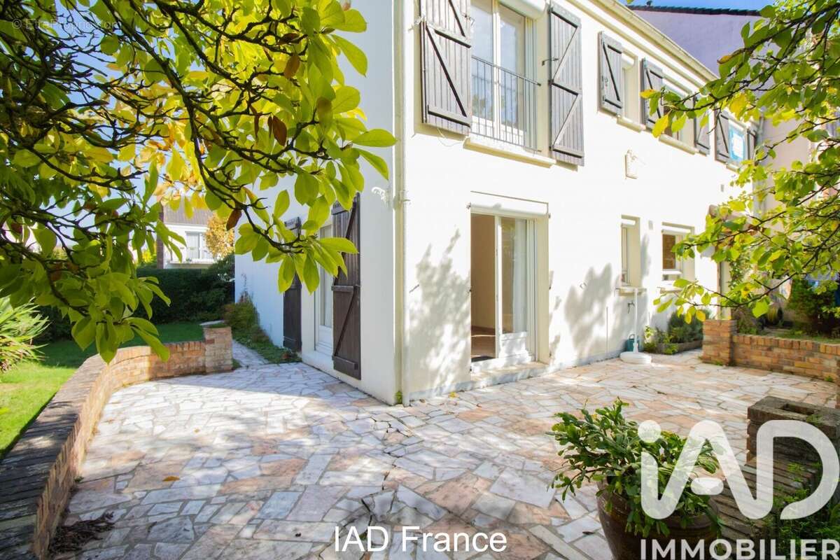 Photo 2 - Maison à ELANCOURT