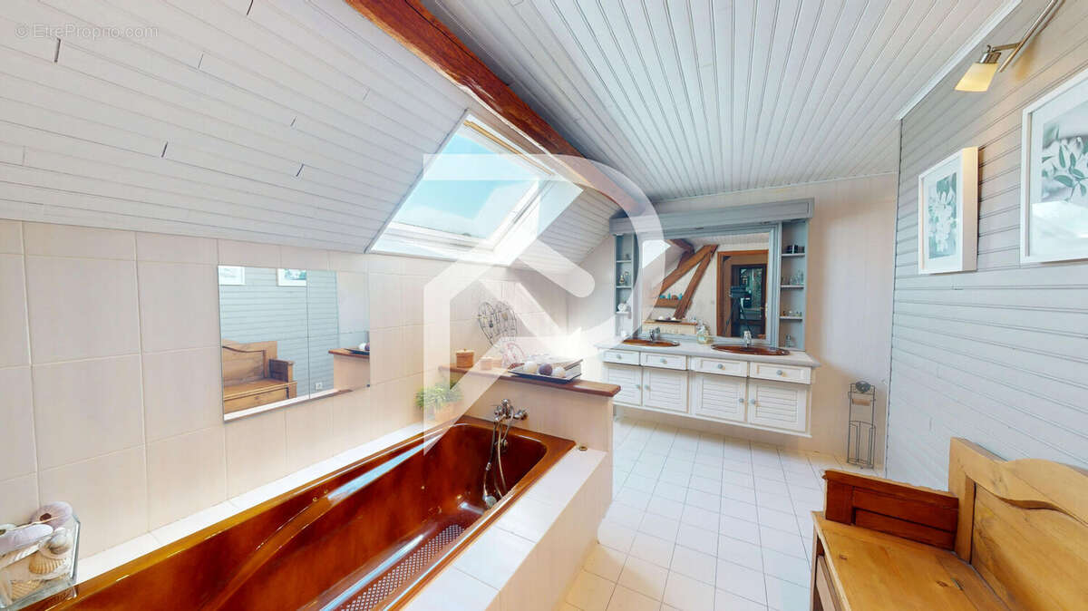 Maison à LA FERTE-ALAIS