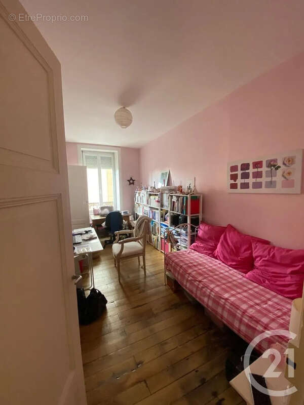 Appartement 118 m² à Annonay  - photo 2