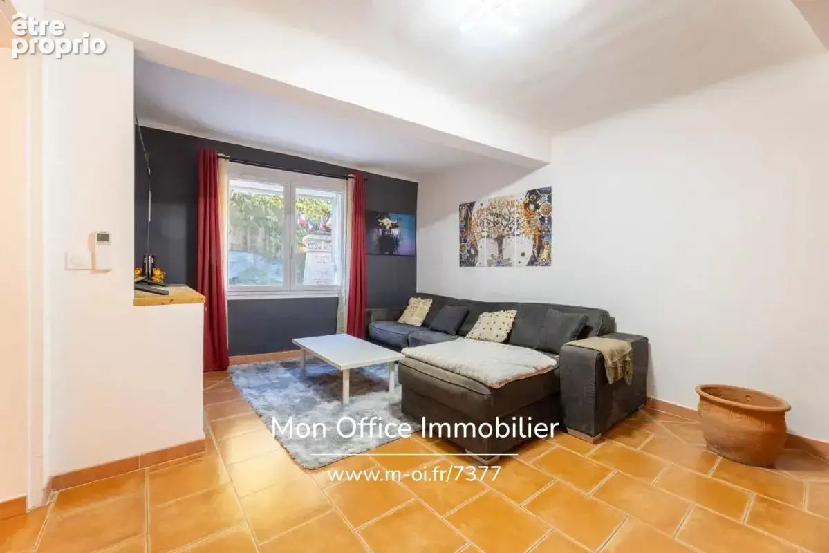 Référence : 7377-SJO - Appartement rénové 88m2 à Rians (83560): 2 chambres, 2 caves de 85m2, calme - photo 10