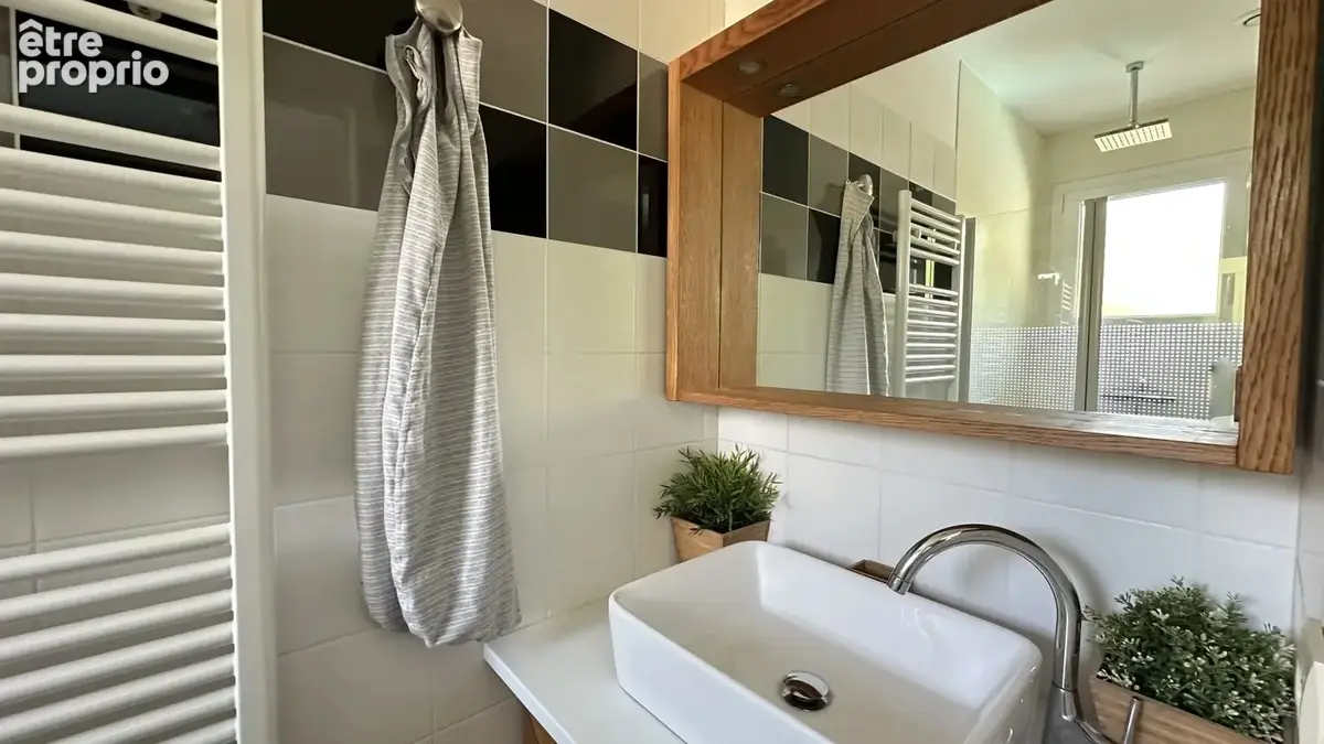 Propriete de 2 villas une de 9 pieces et une de 3 pieces pour un total  de 310 m2 - photo 12