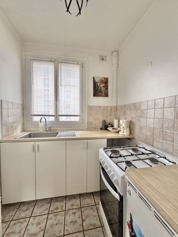 Appartement à LES LILAS