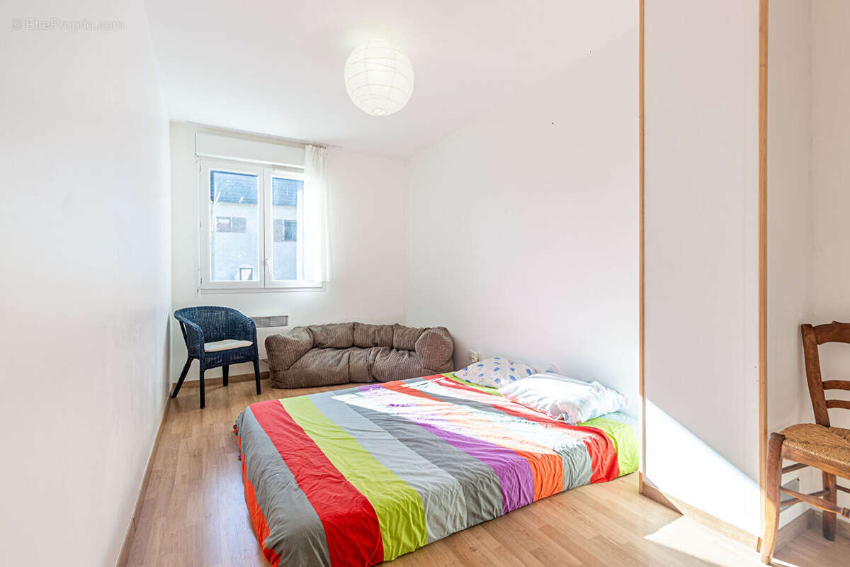 Agence immobiliere laforet - exclusivite - "filao" - la-balme-de-sillingy - maison jumelee de 82,74 m² - terrasse - garage - pla - photo 6