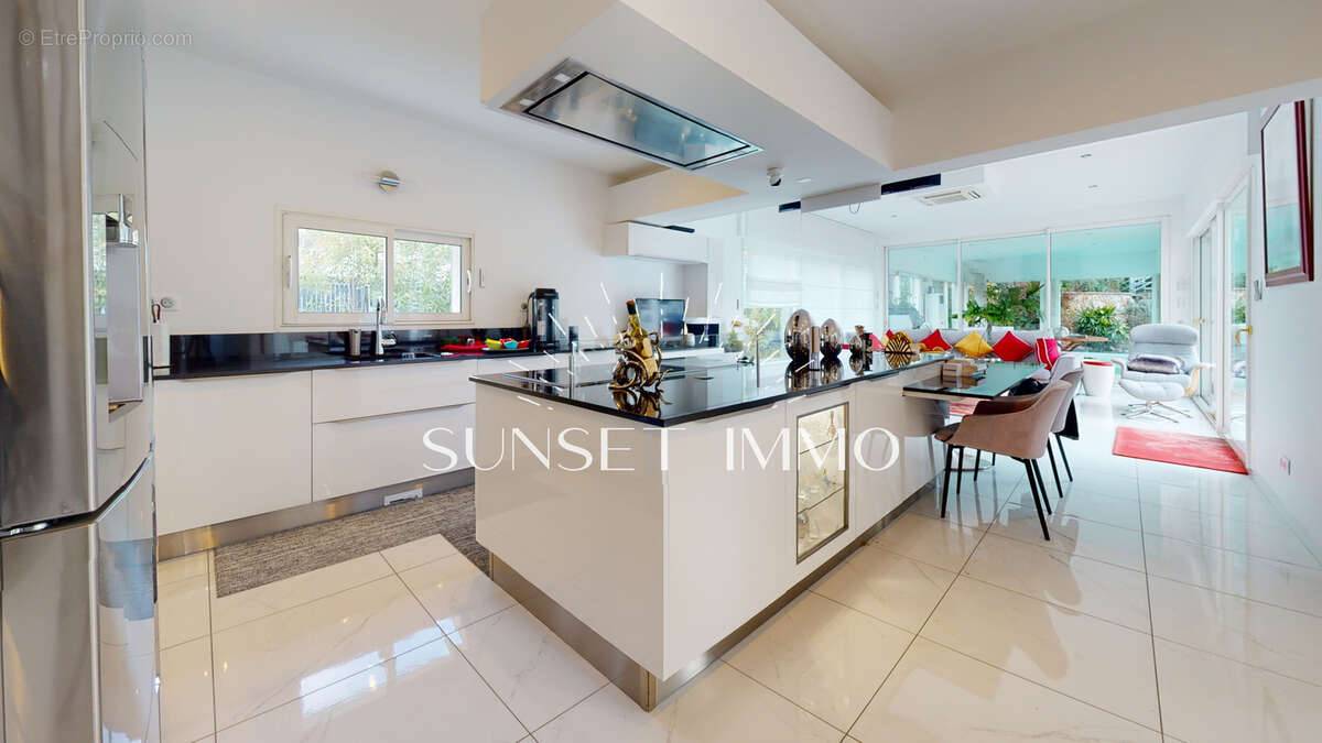 Maison à SEPTEMES-LES-VALLONS