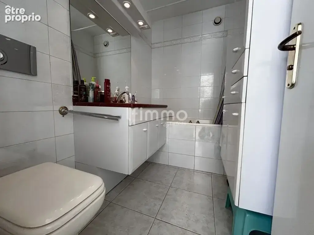 Appartement 126m2 avec 3 balcons vue sur lac - photo 14
